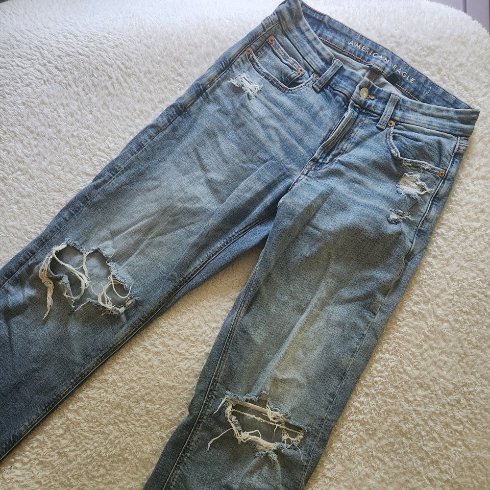 American Eagle Womens Distressed High Rise Straight Leg Jeans Blue Size 6 Reg